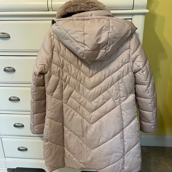 London Fog Women's Long Puffer Coat Faux Fur Hooded Champagne Tan Size Medium - Picture 3 of 8